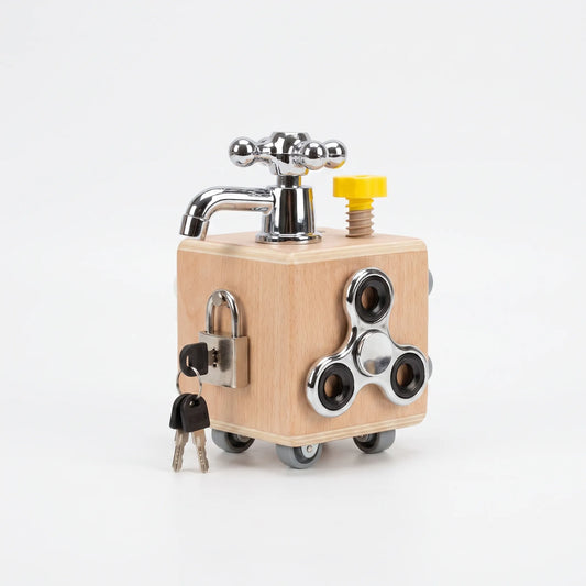 Activiteitenkubus Peuter | Busy Cube met Kranen en Schakelaars | Montessori Geïnspireerd