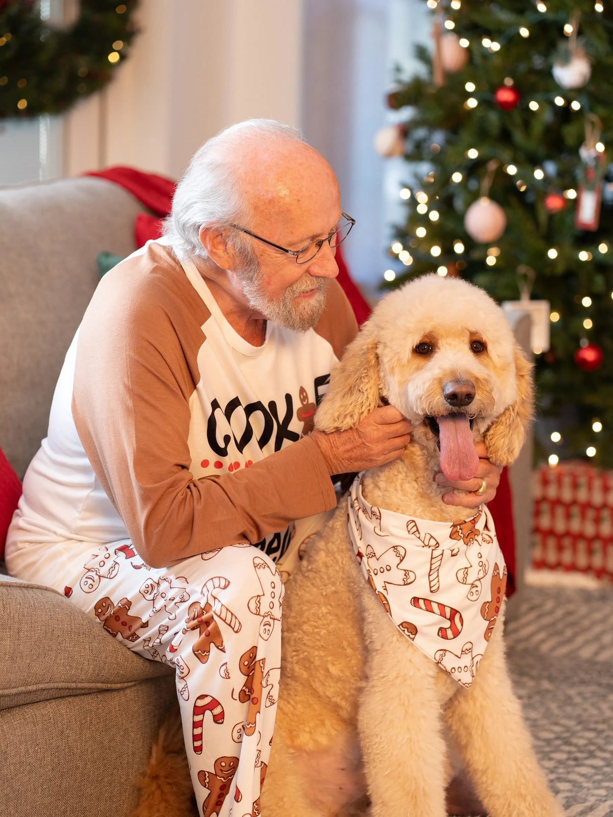 Kerst Pyjama Familie | Kaki Set met Cookie Baking Crew Print | Dames Heren Kinderen en Huisdier