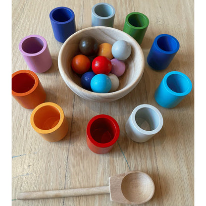 Regenboogballen in Bekers – Montessori Kleursorteer Bekerset