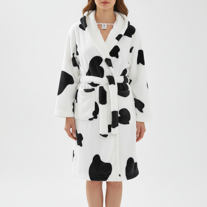 Badjas met zwart wit koeienprint in zachte fleece met capuchon