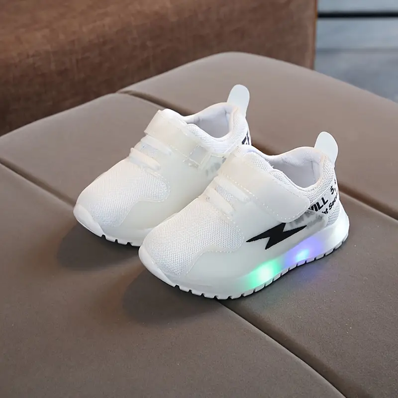 Kinderschoenen met Lichtjes | LED Sneakers met Antislipzool | Peutermaten 21 tot 28