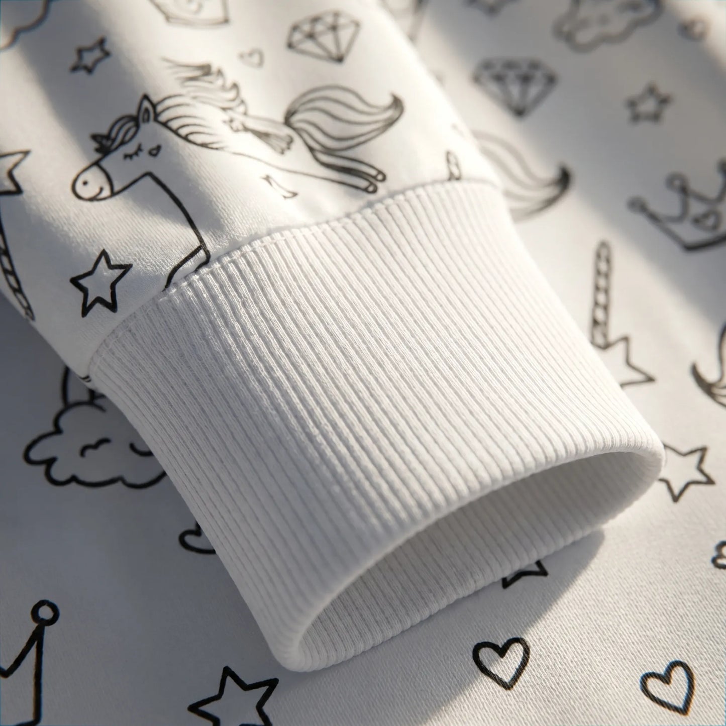 Kleurbare pyjamaset – gepersonaliseerde pyjama om zelf in te kleuren voor kinderen