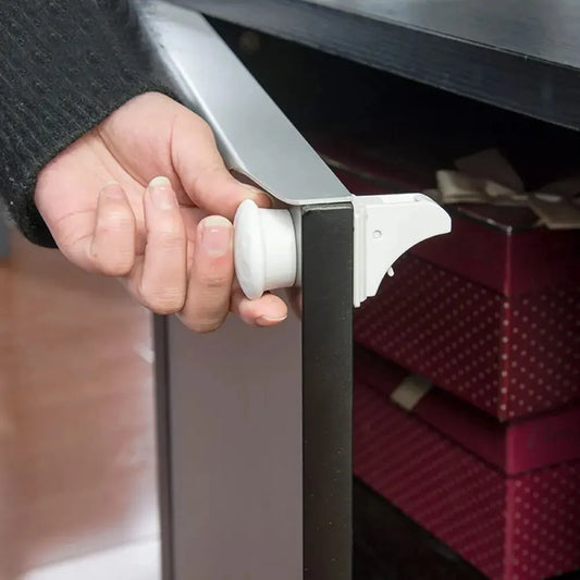 Magnetisch kinderslot voor kastdeuren en lades 1