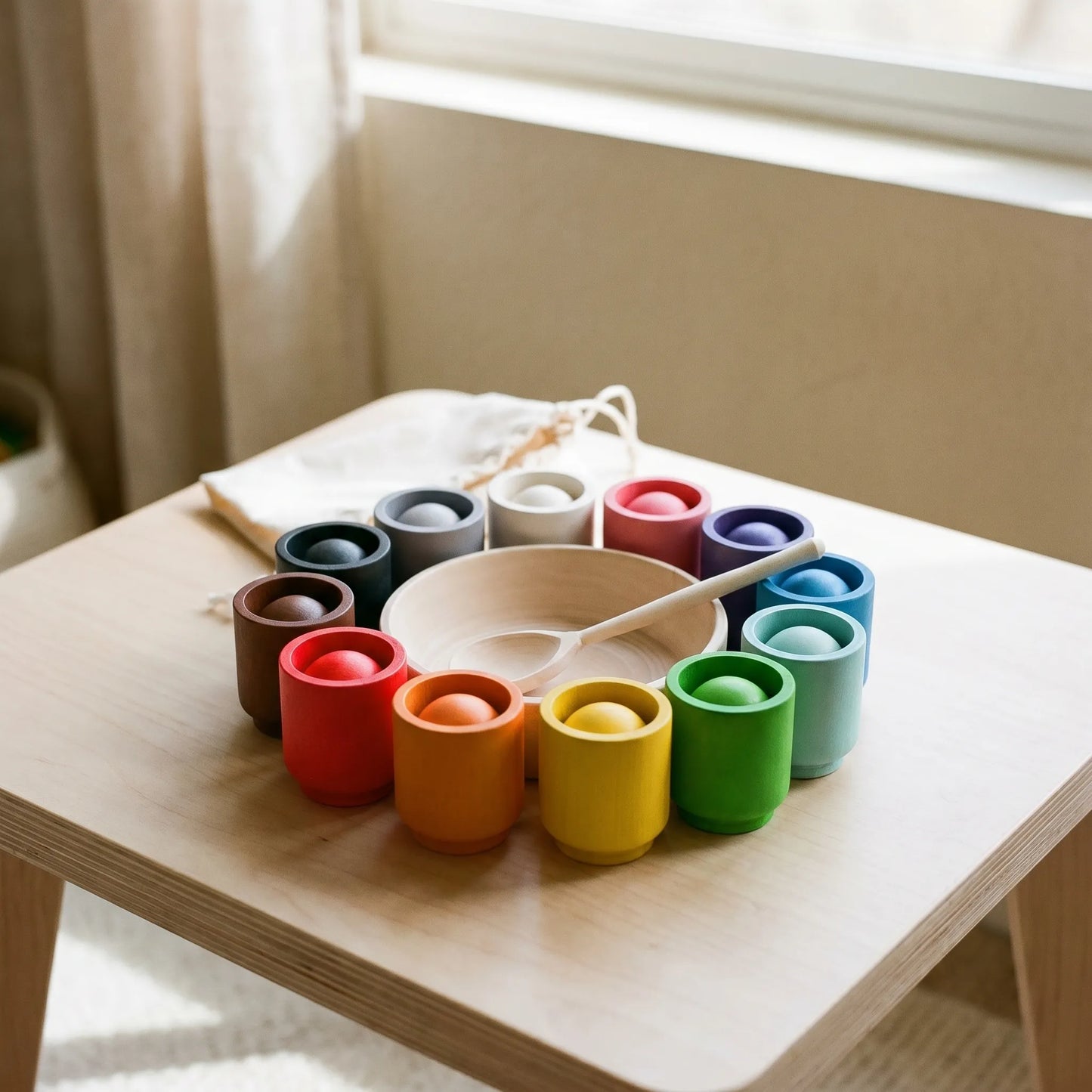 Regenboogballen in Bekers – Montessori Kleursorteer Bekerset